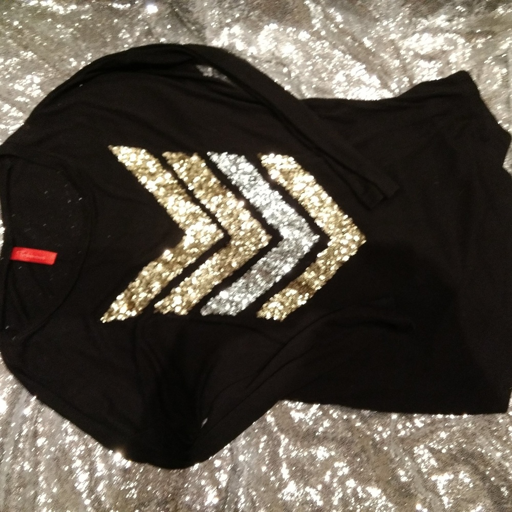 Black Sequined Long Sleeve - Picture 2 of 3